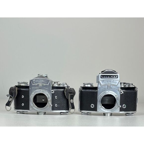 Vintage Exakta VX Ihagee Dresden Film Camera Lot of 2 & Accessories Germany - Picture 1 of 16
